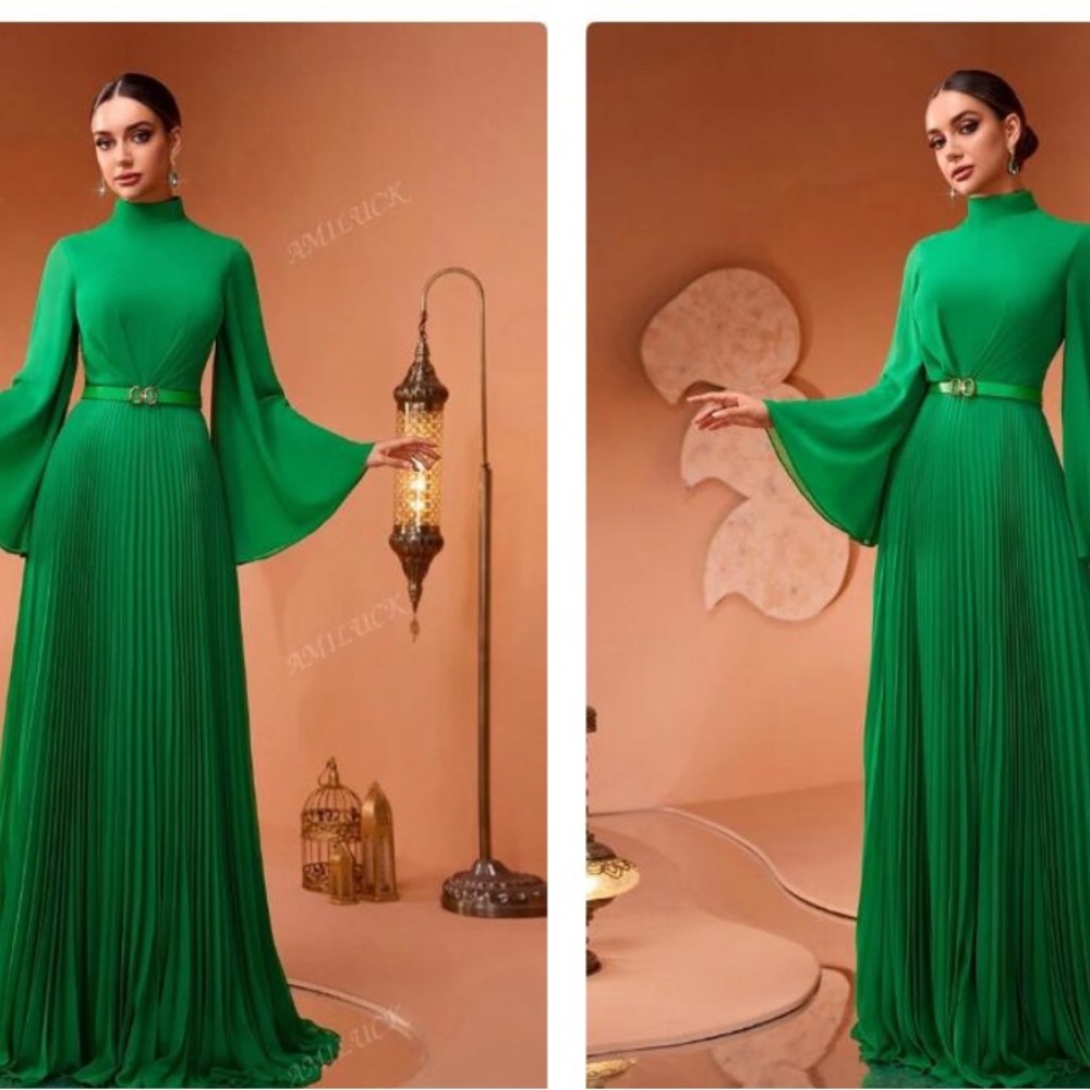 Elegant Green Maxi Dress